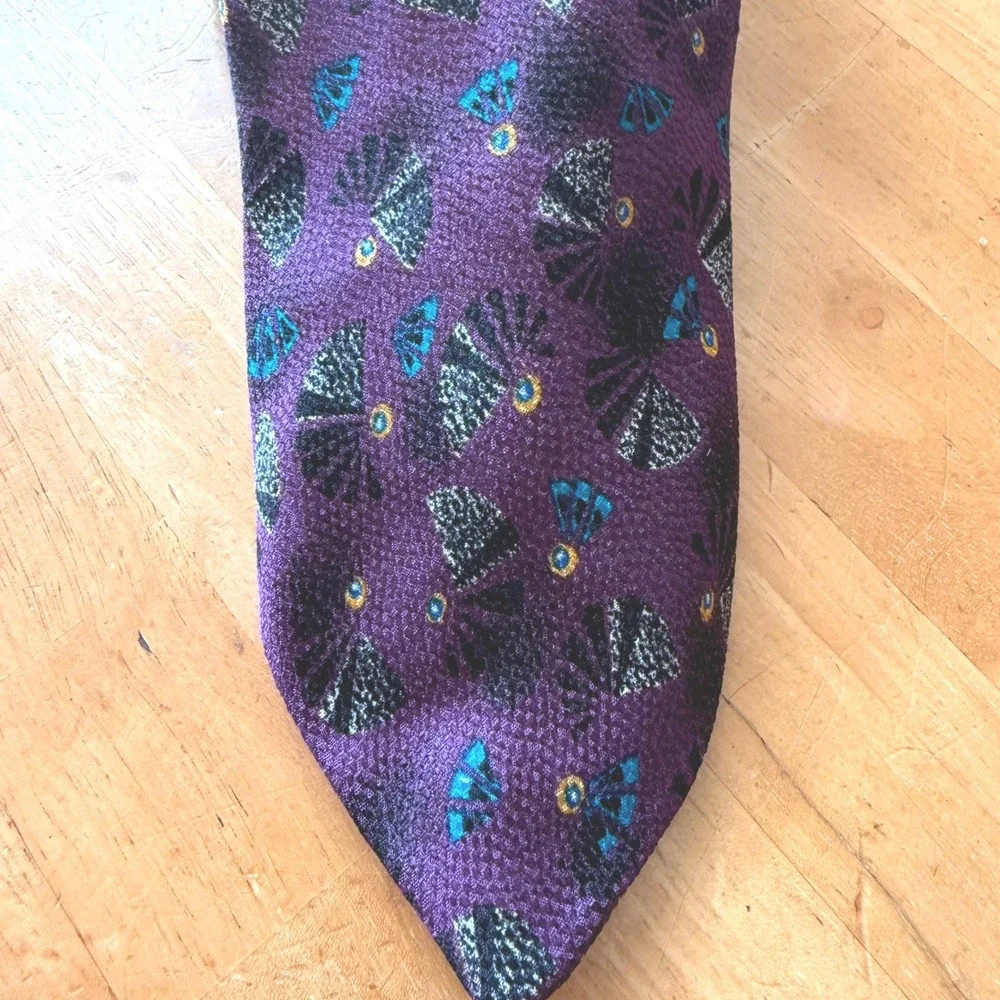 Countess Mara Purple Silk Tie Geometric Fan Jacquard Hand Tailored‎ Made in USA